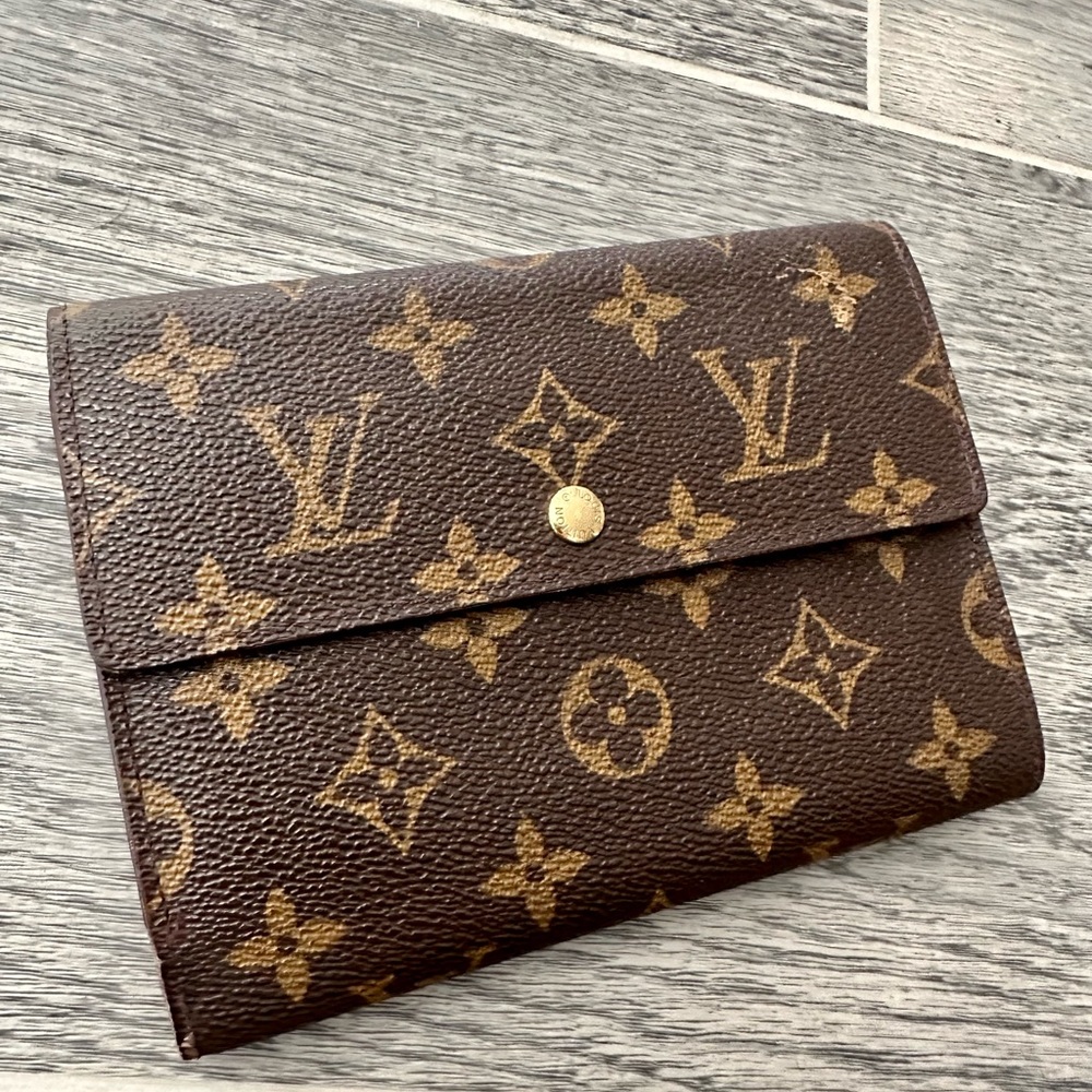 Louis Vuitton Monogram Wallet Model Porte-Tresor Etui Papiers